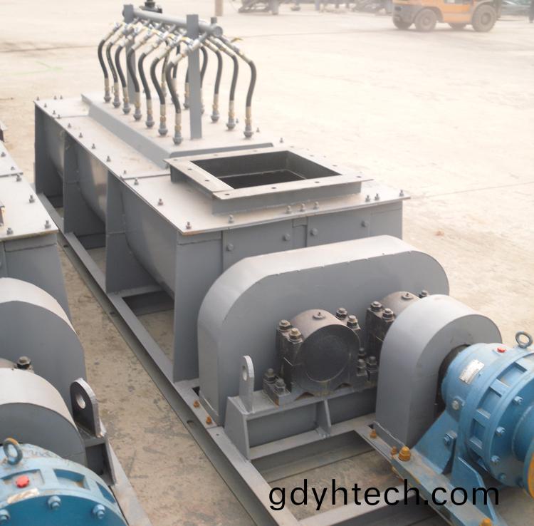 SJ型(xing)雙軸粉塵加(jia)濕機(ji)